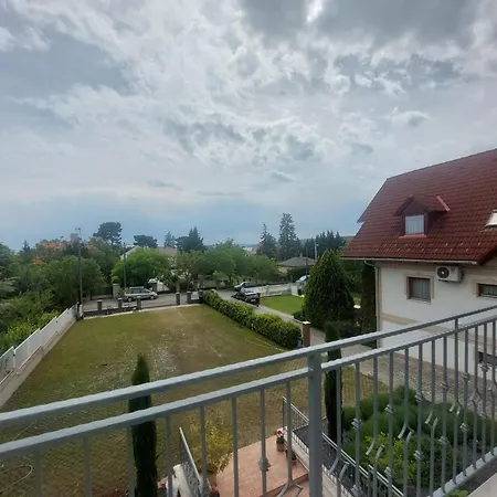 Гостевой дом Anton Apartmanhaz 3*